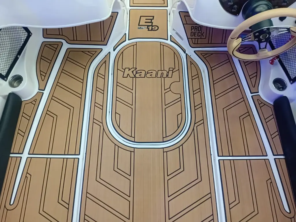 Eclipse 19 - Camel Negro (1).webp